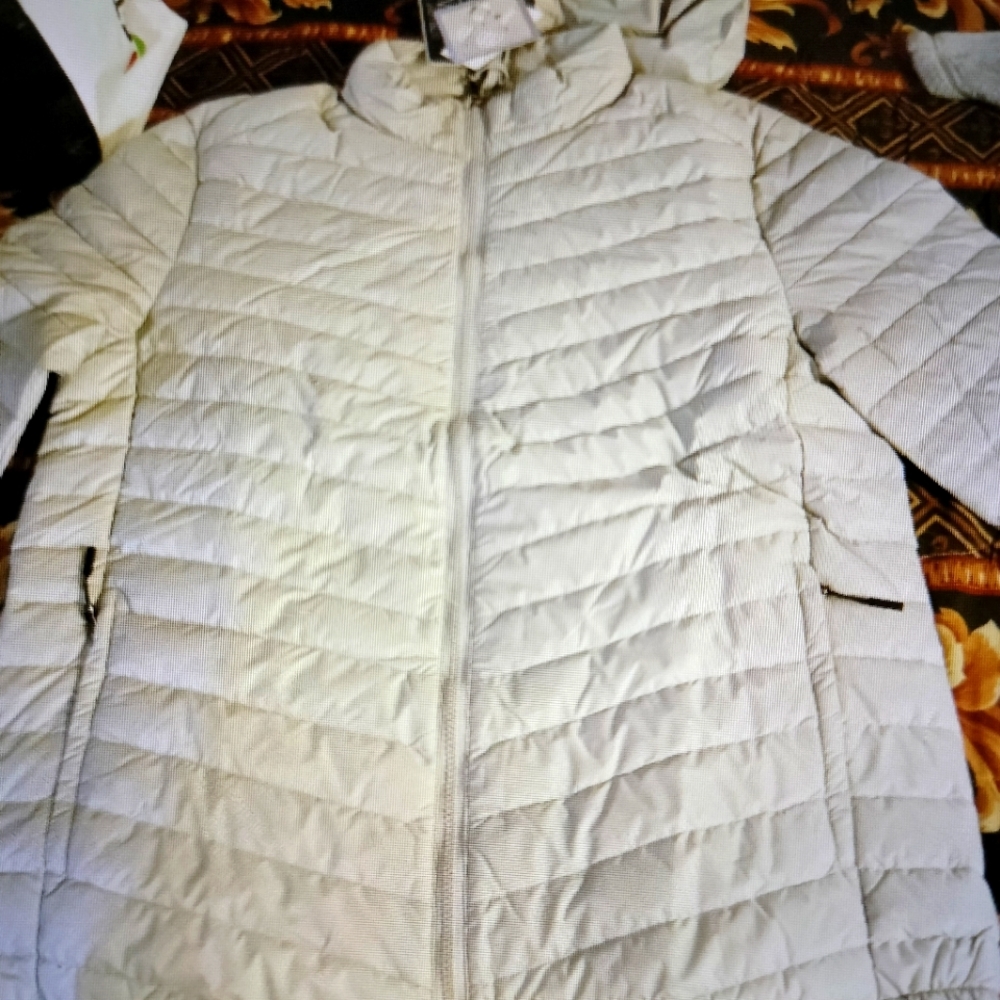 32° coats very light and warm. Sizes L, and XL. And have one medium left.